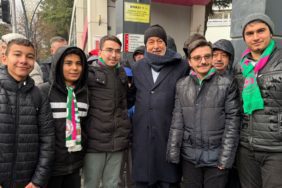 Isparta'da Başkan Başdeğirmen'e Tribünlerden Yoğun İlgi