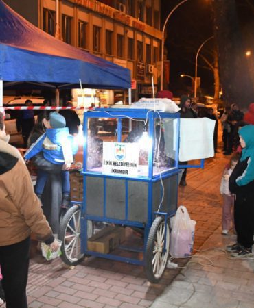 İznik'te Çocuklar Eski Ramazan Coşkusunu Doyasıya Yaşıyor