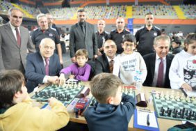Trabzon'da 24 Şubat Kurtuluş Kupası Satranç Turnuvası Başladı