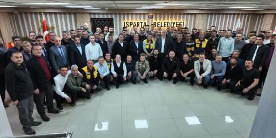 Isparta Belediye Başkanı Şükrü Başdeğirmen Personeliyle Bayramlaştı
