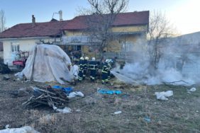 Isparta Çünür’de Korkutan Saman Yangını: Ekipler Müdahale Etti