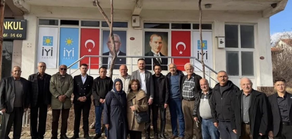 İYİ Parti Isparta Teşkilatında Kriz: İlçe Yönetiminden Toplu İstifa