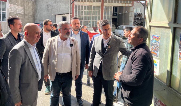 CHP'li Halıcı Eğirdir'de Çiftçi ve Esnafın Sorunlarını Dinledi